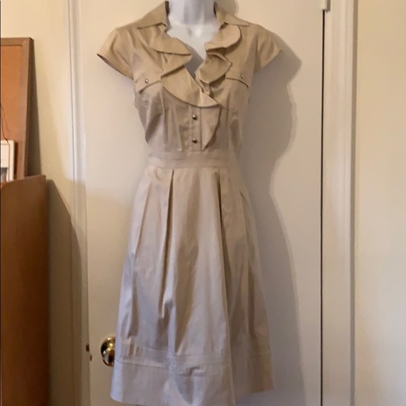 White House Black Market Dresses & Skirts - Gorgeous WHBM career dress sz 6